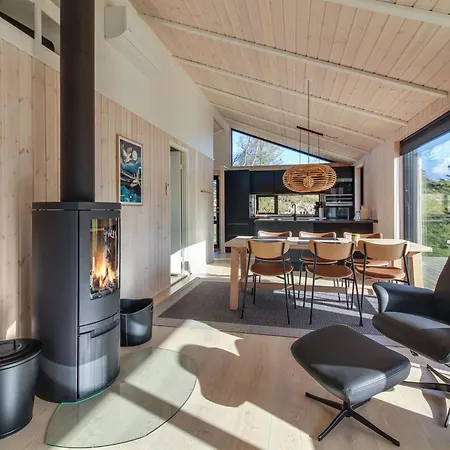 Vanamo - 300m From The Sea By Interhome Vakantiehuis *